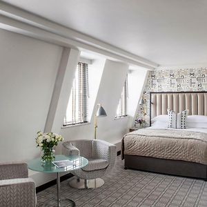 Studio met een King Size Bed